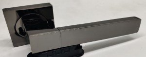 Ручка дверная KEDR R08-045 BLACK BN (чёрный глянцевый)