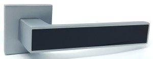 Ручка дверная KEDR R21-810 MCP/BL (матовый хром/чёрная вставка)
